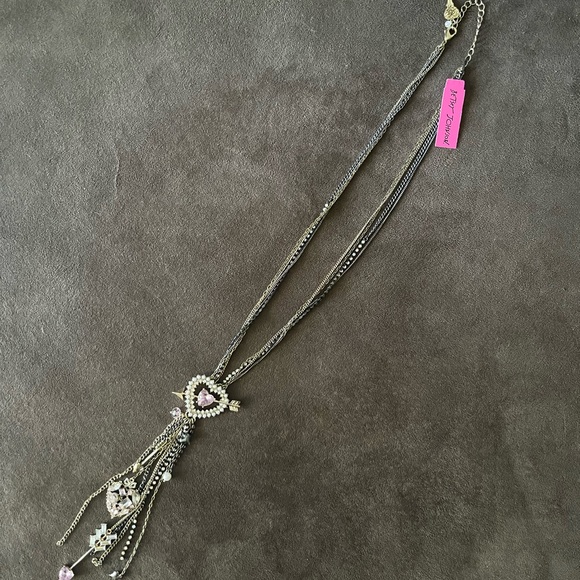 Betsey Johnson necklace with tags - Picture 4 of 10